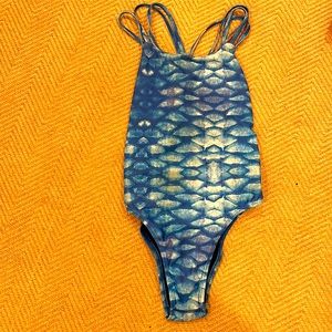 Jolyn Ryker fixed back swimsuit